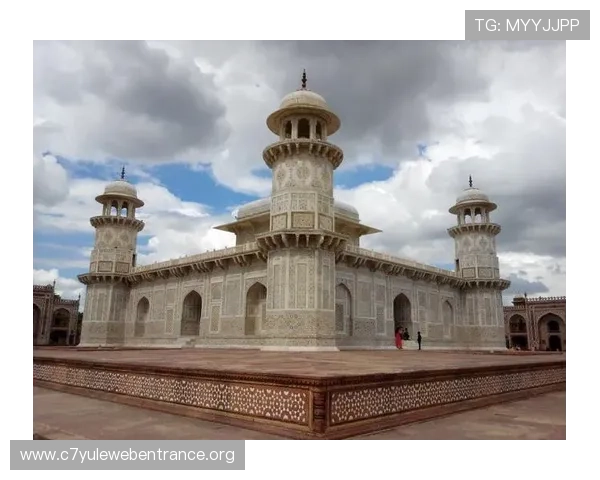 泰姬玛哈娱乐场:专业团队为您提供贴心服务确保每次娱乐体验完美无瑕 泰姬玛哈娱乐场:专业团队为您提供贴心服务确保每次娱乐体验完美无瑕